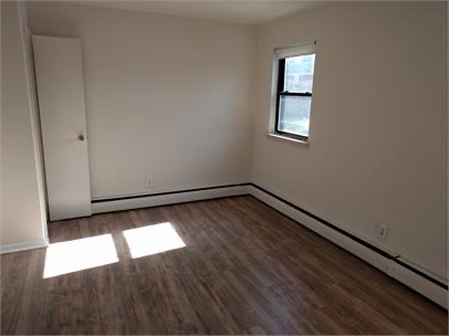901 East Cliveden. - 3